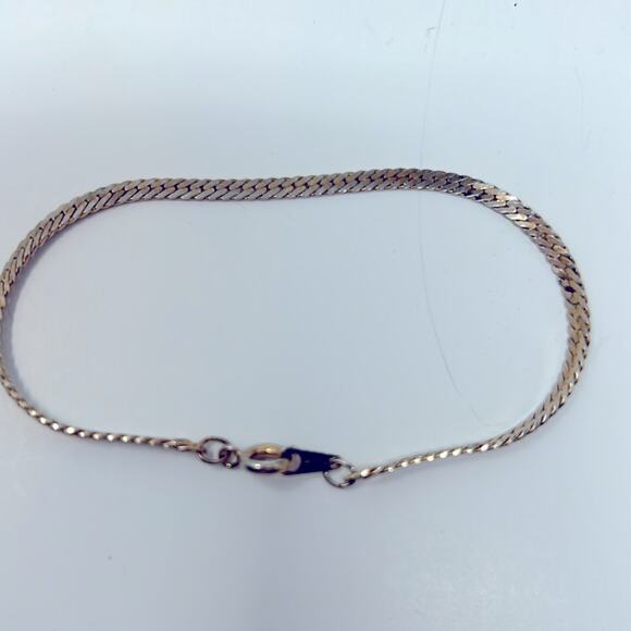 Herringbone Korean Gold Tone Chain Bracelet Size 7 Inches - Picture 5 of 8